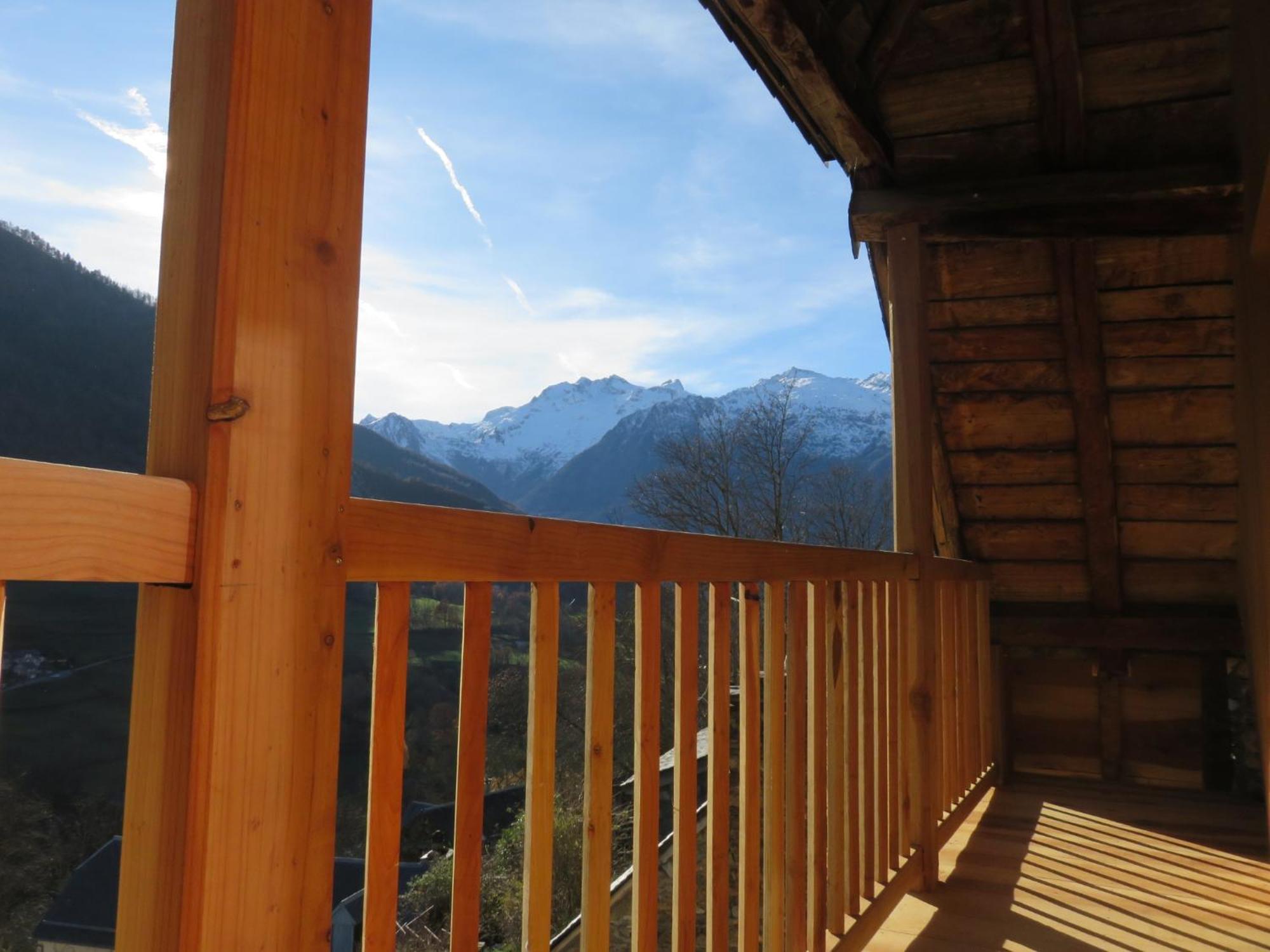 Holiday home Grande Maison De Village, Renovation Ecologique *