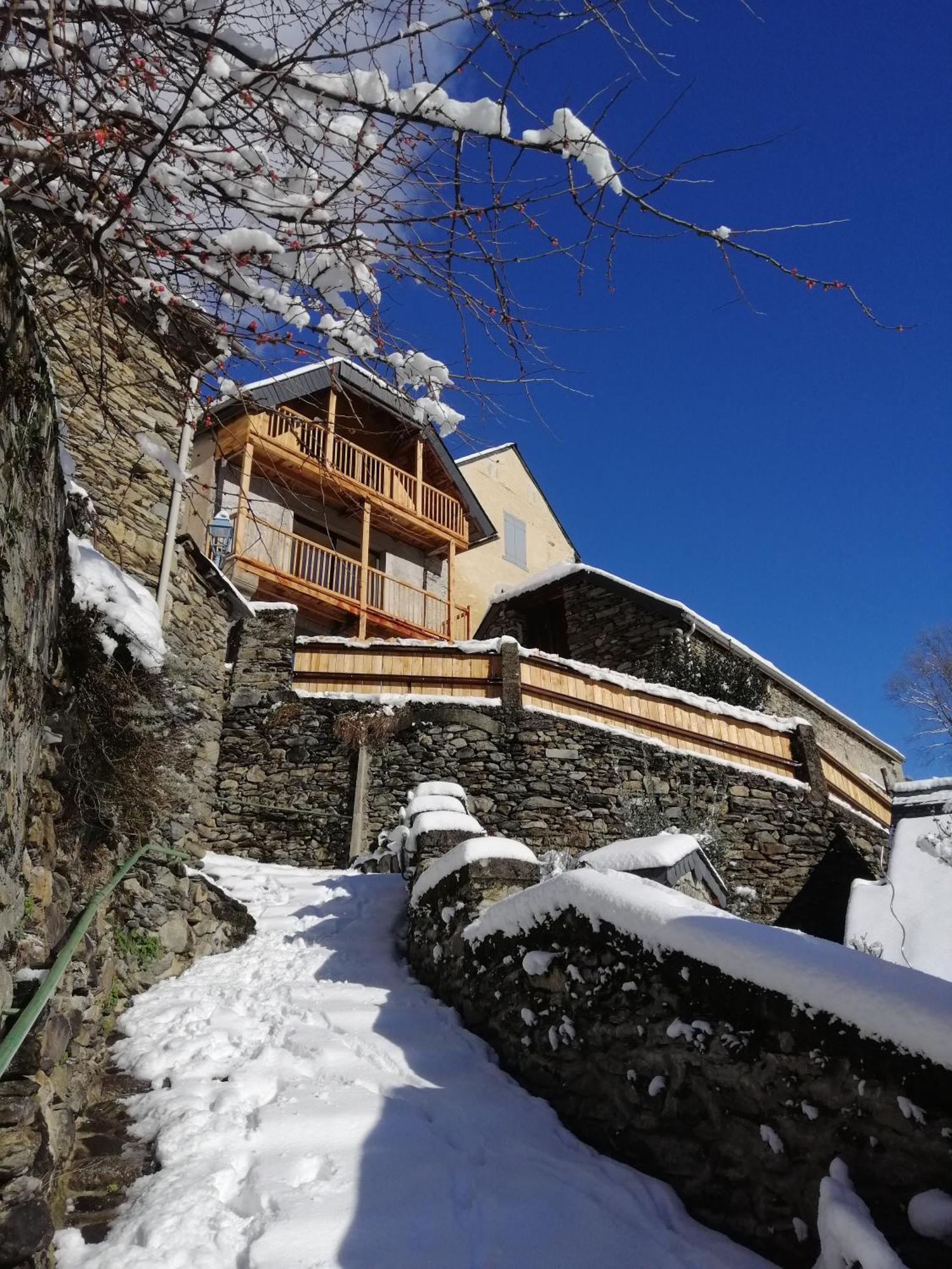 Grande Maison De Village, Renovation Ecologique Holiday home
